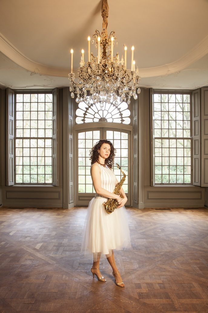 Aubrey Snell, Saxofoniste, Theatermaakster en Regisseuse.